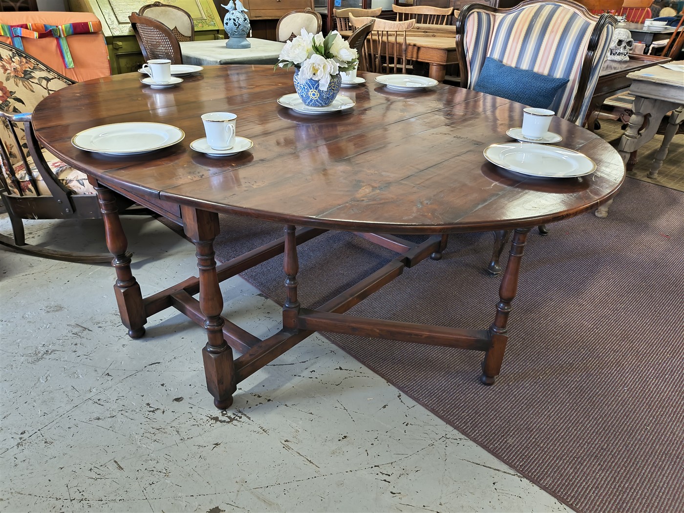 Wooden dining table details